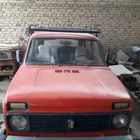 Lada Niva 1983