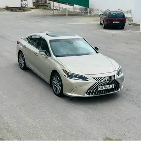 Lexus ES 350 2022