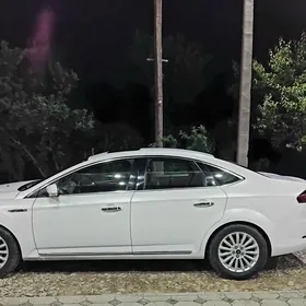 Ford Mondeo 2013