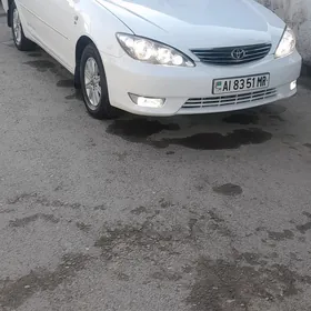 Toyota Camry 2004