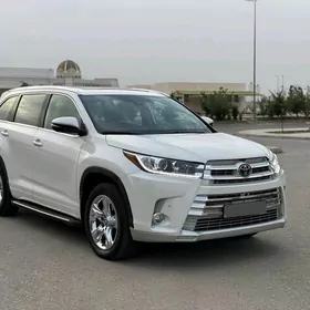 Toyota Highlander 2019