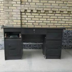 İş stoly