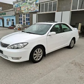 Toyota Camry 2004