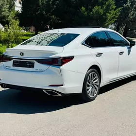 Lexus ES 350 2019