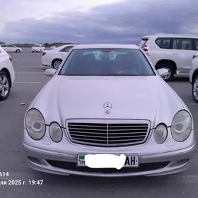 Mercedes-Benz E320 2003