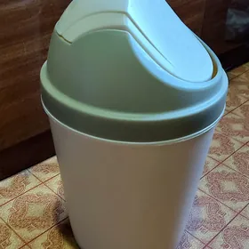 продаётся ведро для мусора
