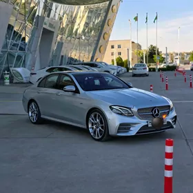 Mercedes-Benz E-Class 2020