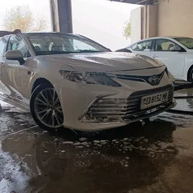 Toyota Camry 2020