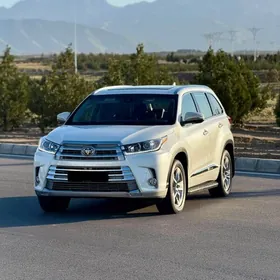 Toyota Highlander 2017