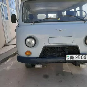 UAZ Profi 1999