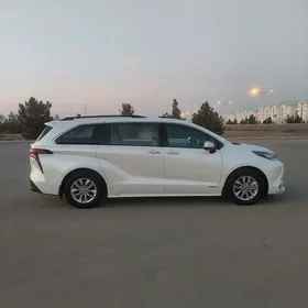 Toyota Sienna 2020