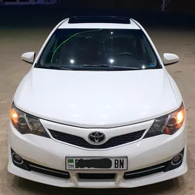 Toyota Camry 2013