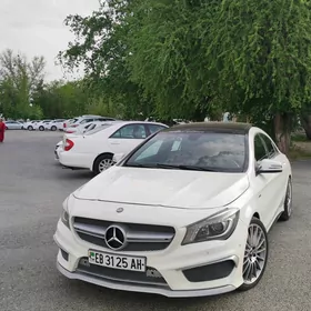 Mercedes-Benz CLA 2015