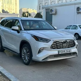 Toyota Highlander 2020