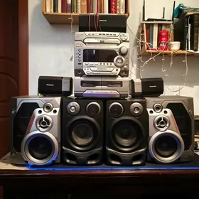 Колонки и музыкальный центр