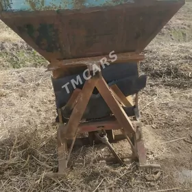 MTZ T-28 1993