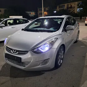 Hyundai Elantra 2012