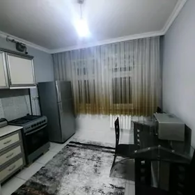 Arenda  3kom 1etaj