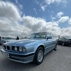BMW 525 1990