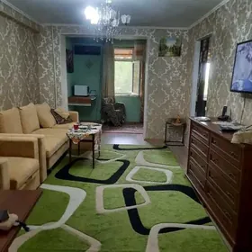 ЦЕНТР. 3 КОМН.3 ЭТАЖ