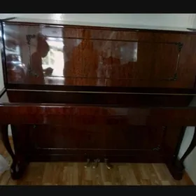 Pianino