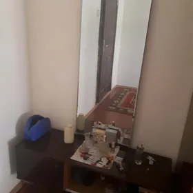 Трюмо