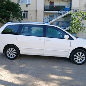 Toyota Sienna 2008