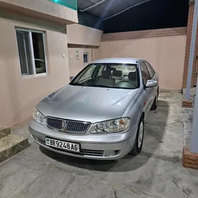 Nissan Sunny 2005