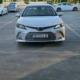 Toyota Camry 2023