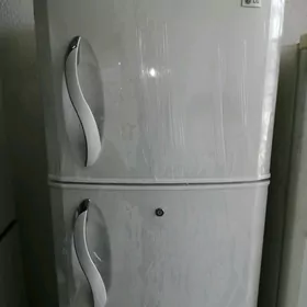 LG NOFROST 167sm×59sm