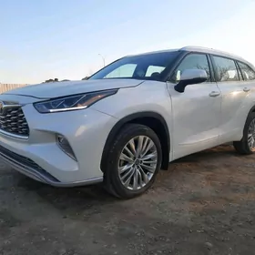 Toyota Highlander 2021