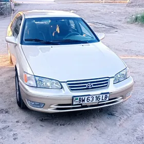 Toyota Camry 2000