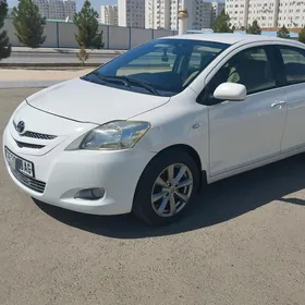 Toyota Yaris 2008