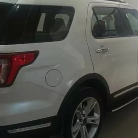 Ford Explorer 2019