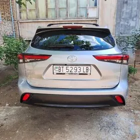 Toyota Highlander 2020