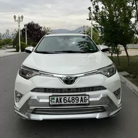 Toyota RAV4 2018