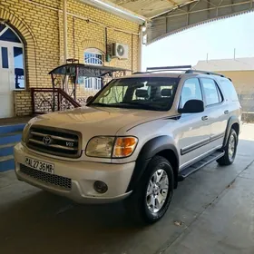 Toyota Sequoia 2004