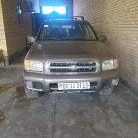 Nissan Pathfinder 2002