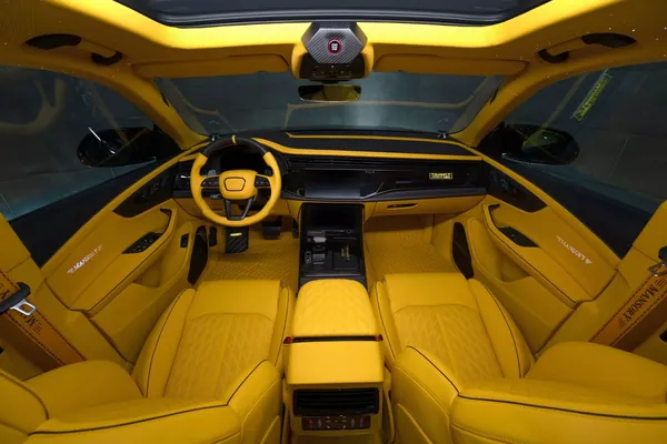 Mansory показал тюнингованный Audi RS Q8 с желтым интерьером и мощностью 986 л.с.