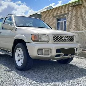 Nissan Pathfinder 2001