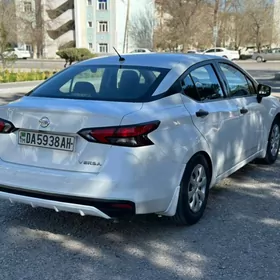 Nissan Versa 2020