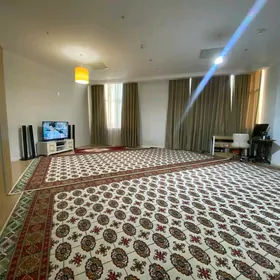 Olimpiski 3komnat 148m2