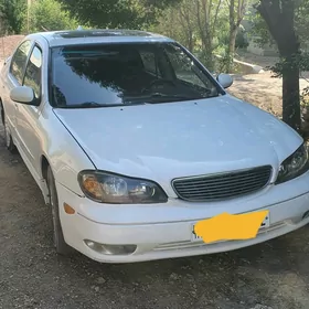 Infiniti Q 2001