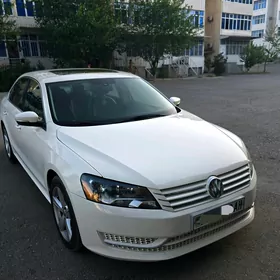 Volkswagen Passat 2013