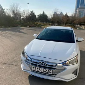 Hyundai Elantra 2019