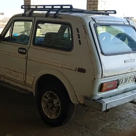Lada Niva 1986