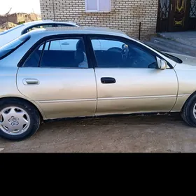 Toyota Carina 1992