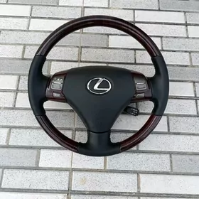 lexus roll
