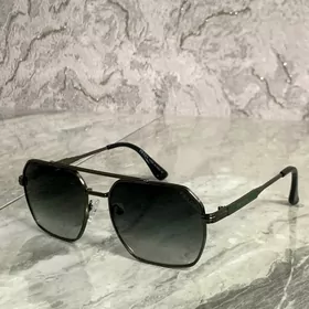 Prada Louis Vuitton ocki