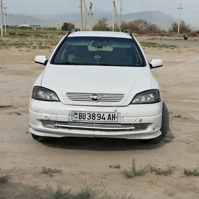 Opel Astra 2004